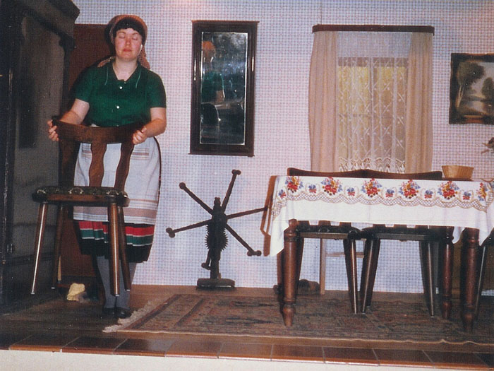1986-06