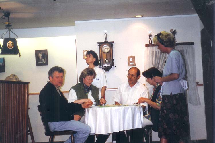 2000_10