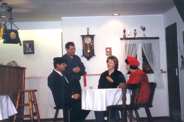 2000_12